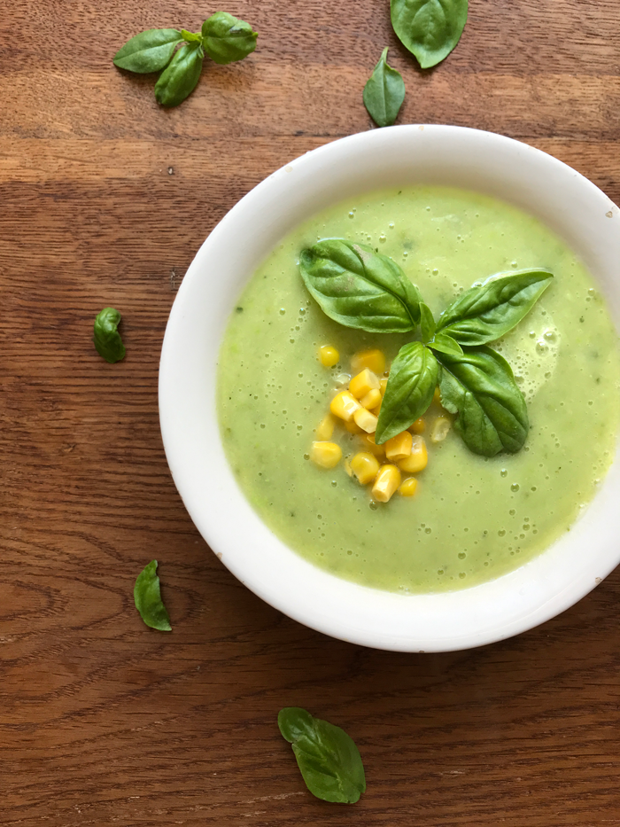 vegane Zucchini Erbsen Suppe