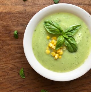 vegane Zucchini Erbsen Suppe